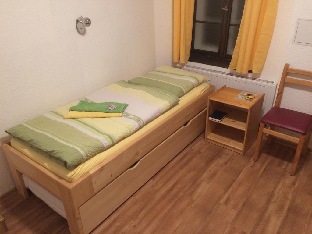 Pension Zur Wartburg 格尔利茨 外观 照片